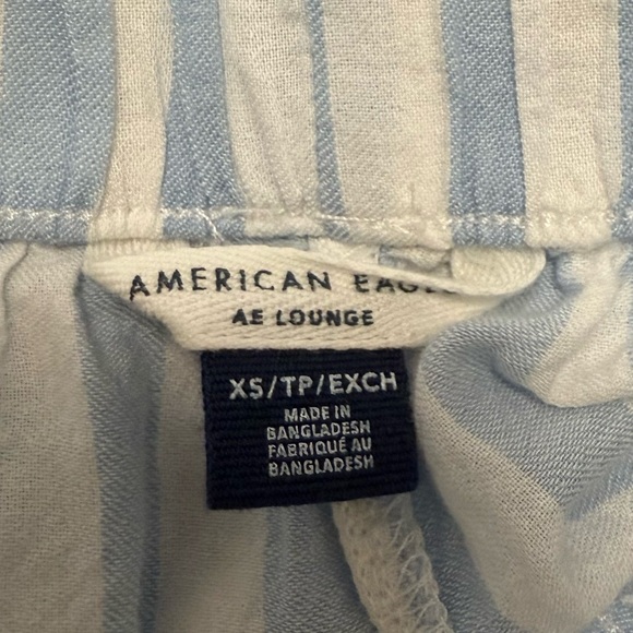 American Eagle Outfitters Light Blue and White Striped Women’s Pajama Set - Picture 7 of 7